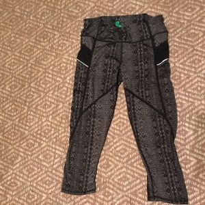 Athleta Cropped Leggings